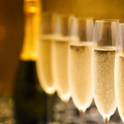 5 Champagne per l&rsquo;estate 2021. Con Vania Valentini,  Master Sommelier ALMA e Degustatrice Ufficiale&nbsp;AIS.