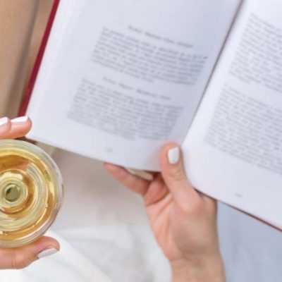 Calici e libri sotto l&rsquo;ombrellone (prima&nbsp;parte)